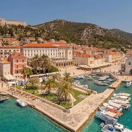 San Antonijo Apartment Hvar Town