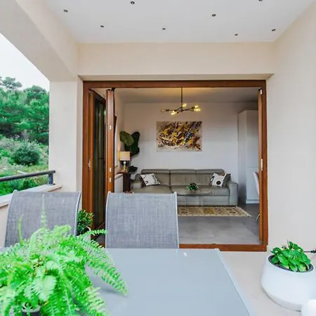 Apartment San Antonijo *